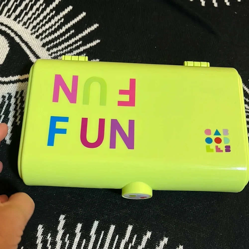 NWOT Caboodles fun fun beauty organizer